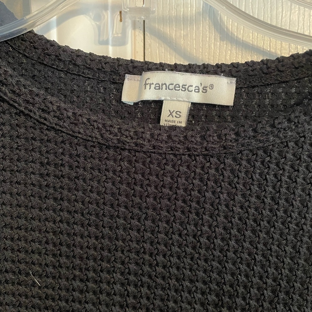 Black Knit Ribbed Crop Top - Picture 2 of 4